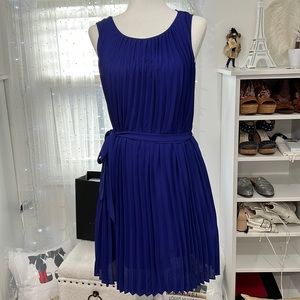 Banana Republic Short royal blue ruffle dress size 4P